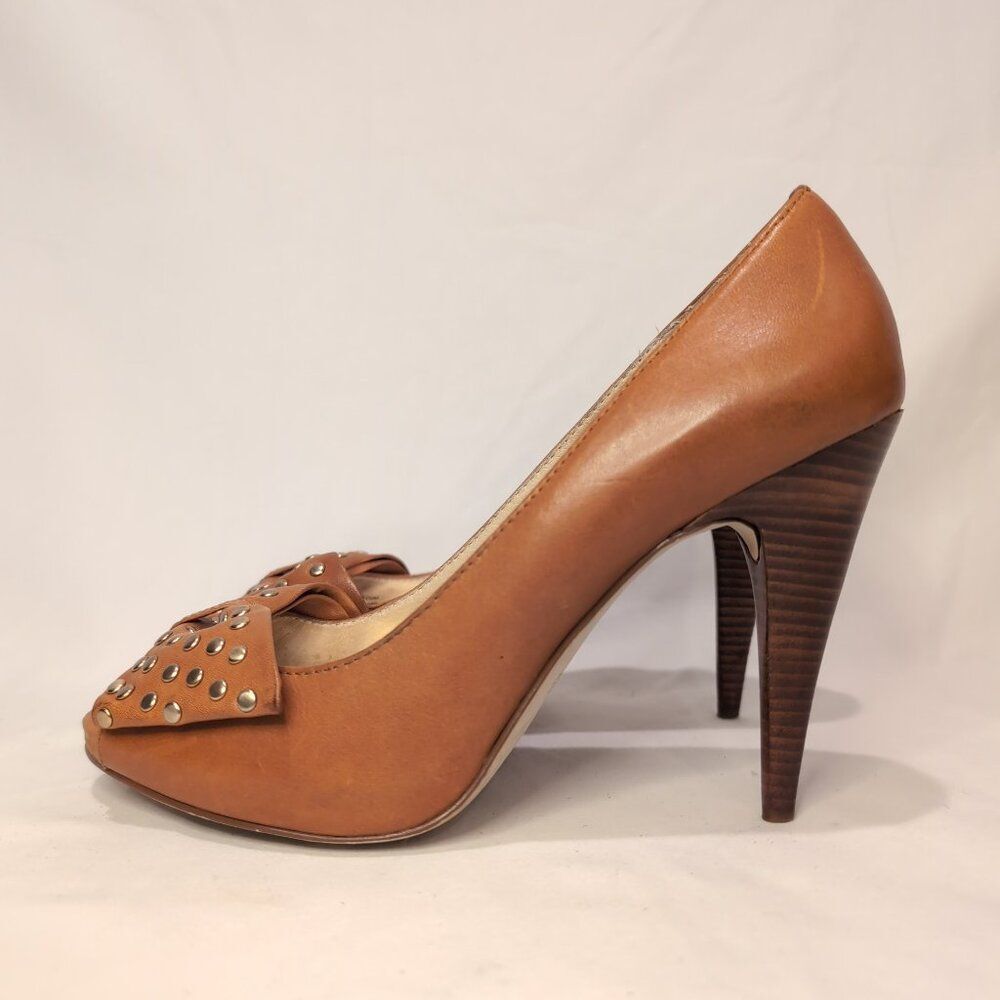 MICHAEL Michael Kors Meredith Studded Bow Pump - Picture 3 of 9